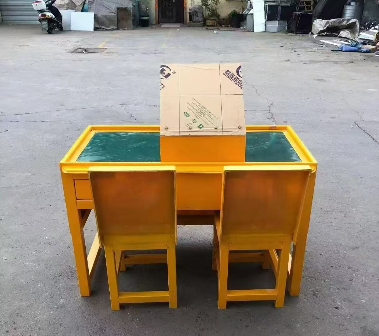 西丰防静电导通桌井下煤矿火工品发放桌：危险品流转的安全守护者